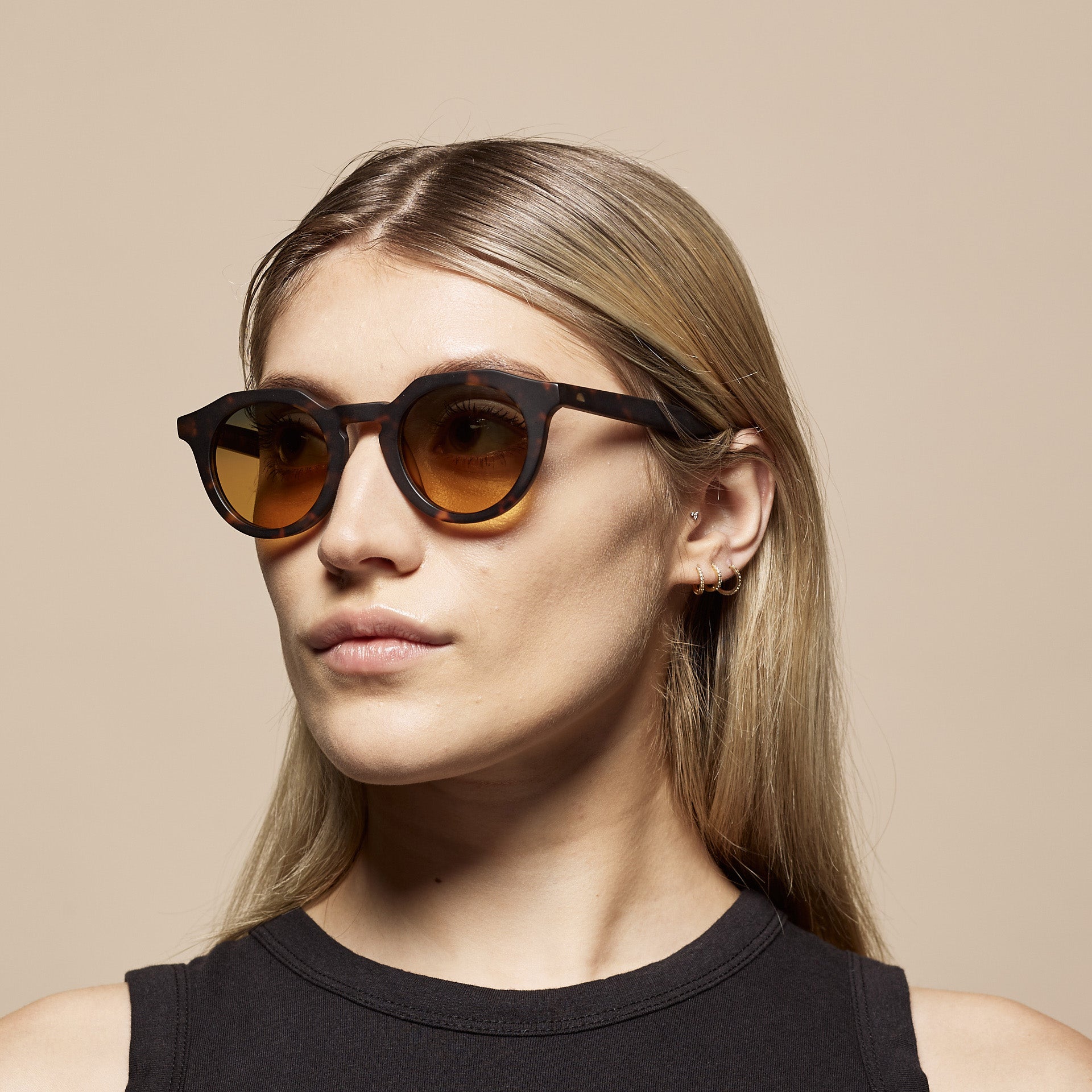 Tens Carter Tropic High / Matte Dark Tort Sunglasses 4