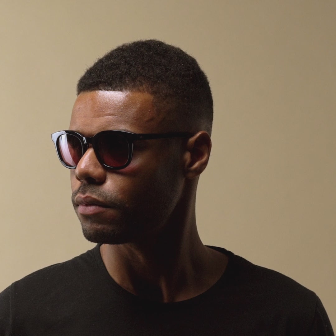 Load video: Audrey - Boulevard
