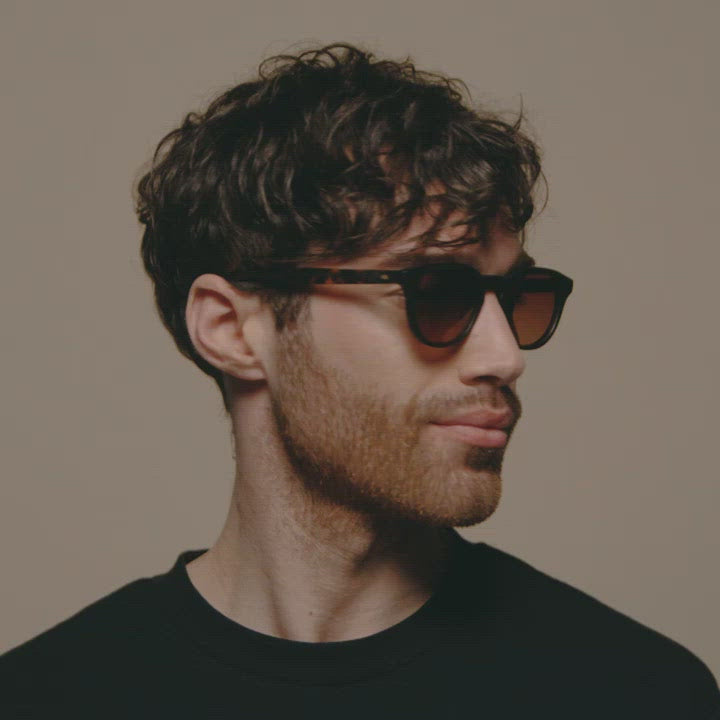 Load video: Tens Dustin Evergreen / Charcoal Sunglasses Male Model Video